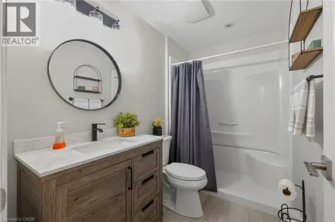68 Cedar Street Paris ON N3L 0L4