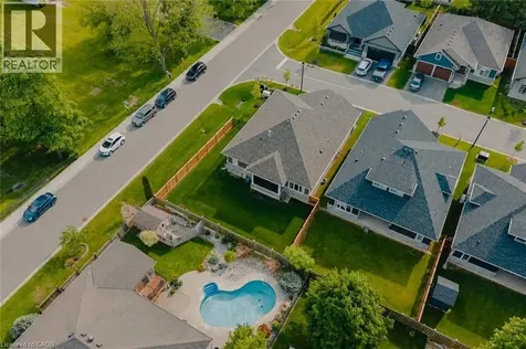 68 Cedar Street Paris ON N3L 0L4