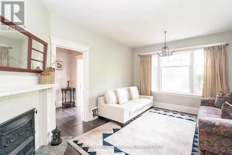 105 Barrie Street Bradford West Gwillimbury (bradford) ON L9S 2C9