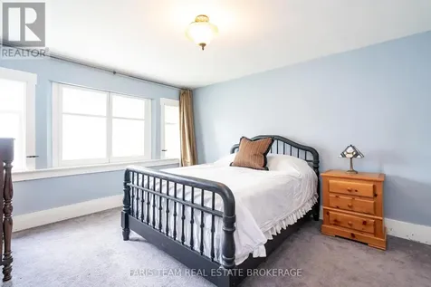 105 Barrie Street Bradford West Gwillimbury (bradford) ON L9S 2C9
