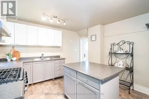 105 Barrie Street Bradford West Gwillimbury (bradford) ON L9S 2C9