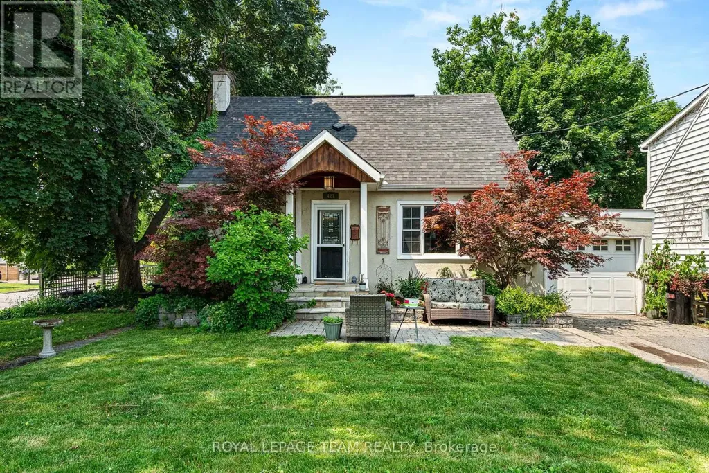 421 Greenwood Avenue Ottawa ON K2A 0X5