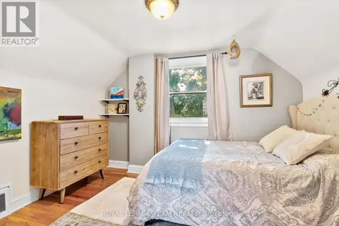 421 Greenwood Avenue Ottawa ON K2A 0X5