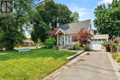 421 Greenwood Avenue Ottawa ON K2A 0X5