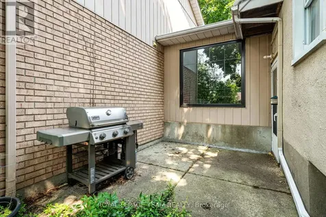 421 Greenwood Avenue Ottawa ON K2A 0X5