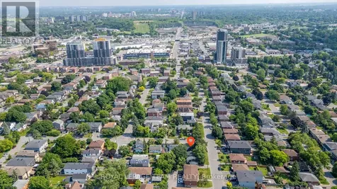 421 Greenwood Avenue Ottawa ON K2A 0X5