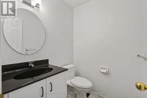 307 Beechgrove Avenue Ottawa ON K1Z 6R4
