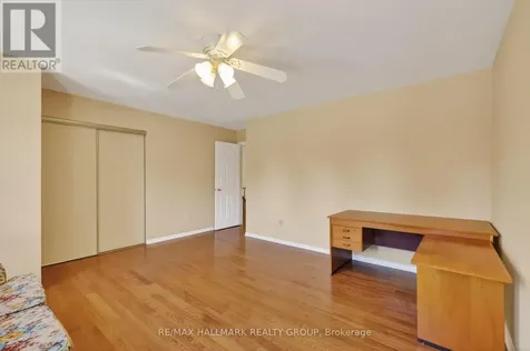 307 Beechgrove Avenue Ottawa ON K1Z 6R4