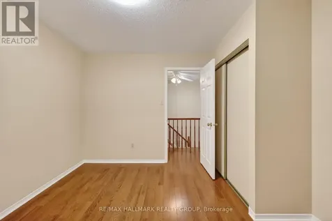 307 Beechgrove Avenue Ottawa ON K1Z 6R4