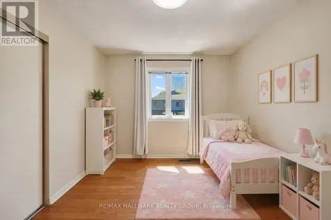 307 Beechgrove Avenue Ottawa ON K1Z 6R4