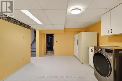 307 Beechgrove Avenue Ottawa ON K1Z 6R4