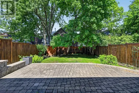 307 Beechgrove Avenue Ottawa ON K1Z 6R4