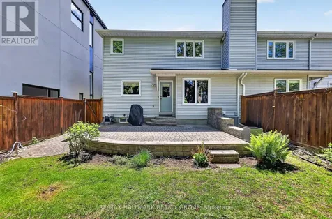 307 Beechgrove Avenue Ottawa ON K1Z 6R4