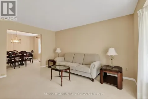 307 Beechgrove Avenue Ottawa ON K1Z 6R4