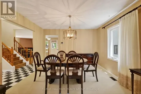 307 Beechgrove Avenue Ottawa ON K1Z 6R4