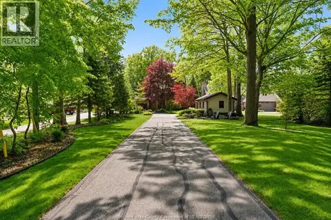 21072 Pier Road Wheatley ON N0P 2P0