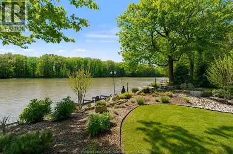 21072 Pier Road Wheatley ON N0P 2P0
