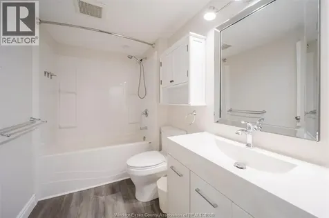 203 Sheldon Avenue Chatham ON N7L 3N1