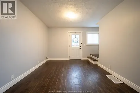 203 Sheldon Avenue Chatham ON N7L 3N1