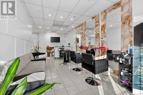 411 Mcarthur Avenue Ottawa ON K1K 1G7