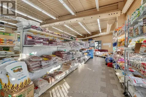 411 Mcarthur Avenue Ottawa ON K1K 1G7