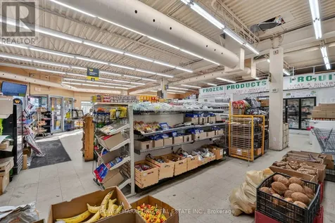 411 Mcarthur Avenue Ottawa ON K1K 1G7