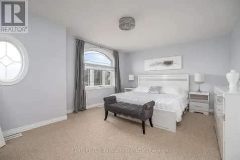 32 Hyslop Avenue Hamilton ON L0R 1P0