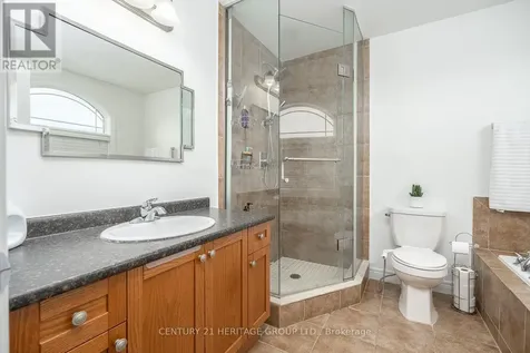32 Hyslop Avenue Hamilton ON L0R 1P0