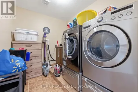 901 Valebrook Court Kitchener ON N2A 0E5