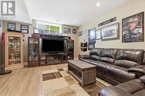 901 Valebrook Court Kitchener ON N2A 0E5