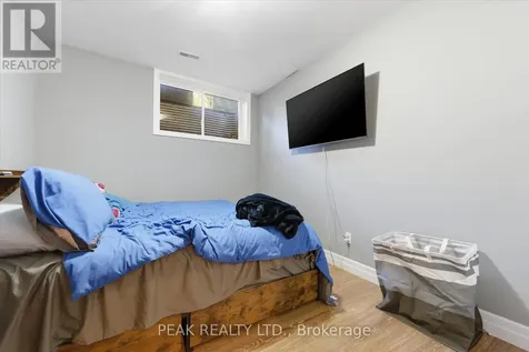 901 Valebrook Court Kitchener ON N2A 0E5