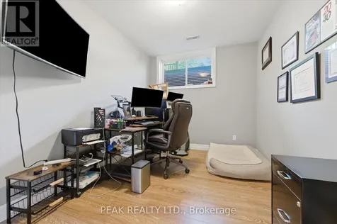 901 Valebrook Court Kitchener ON N2A 0E5