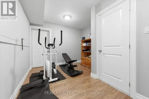 901 Valebrook Court Kitchener ON N2A 0E5