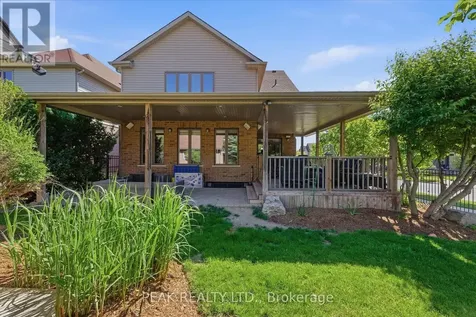 901 Valebrook Court Kitchener ON N2A 0E5