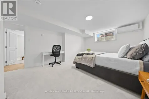 525 Tahoe Heights Ottawa ON K1T 0W1