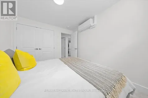 525 Tahoe Heights Ottawa ON K1T 0W1