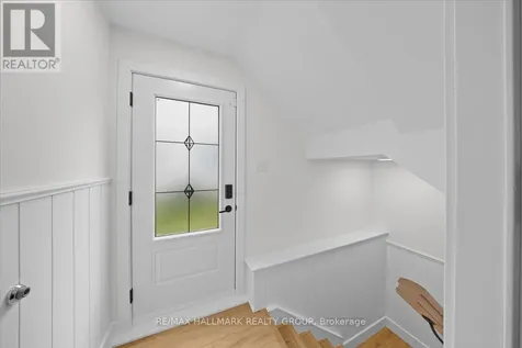 525 Tahoe Heights Ottawa ON K1T 0W1
