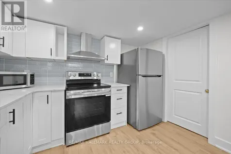 525 Tahoe Heights Ottawa ON K1T 0W1