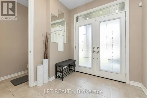 908 Pedigree Street Ottawa ON K2S 0Y5