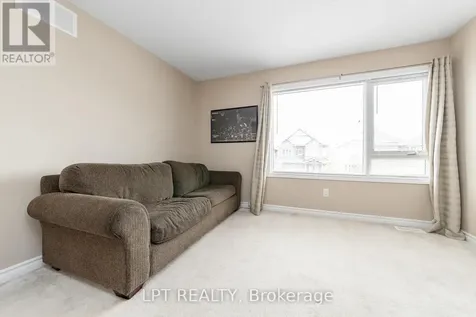 908 Pedigree Street Ottawa ON K2S 0Y5