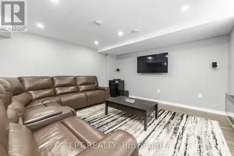 908 Pedigree Street Ottawa ON K2S 0Y5