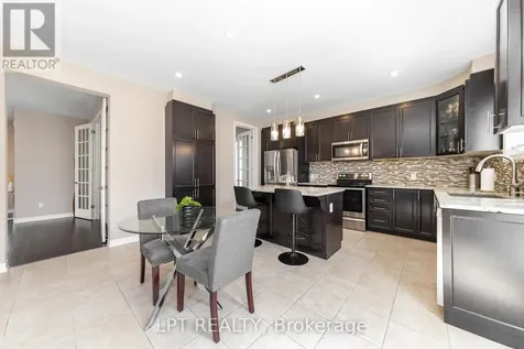 908 Pedigree Street Ottawa ON K2S 0Y5