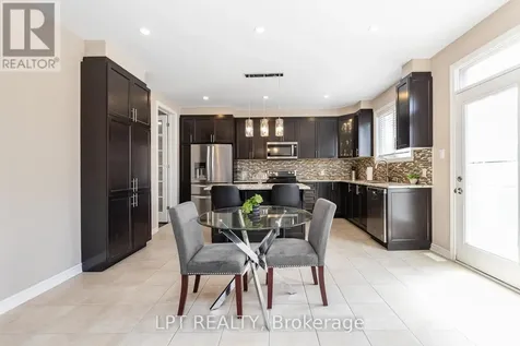 908 Pedigree Street Ottawa ON K2S 0Y5