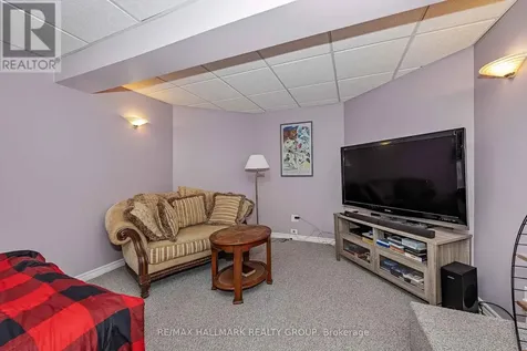 18 Randall James Drive Ottawa ON K2S 1L9