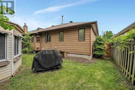 18 Randall James Drive Ottawa ON K2S 1L9