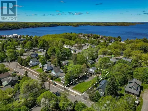 12 Victoria Avenue Parry Sound ON P2A 2C1