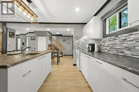 12 Victoria Avenue Parry Sound ON P2A 2C1