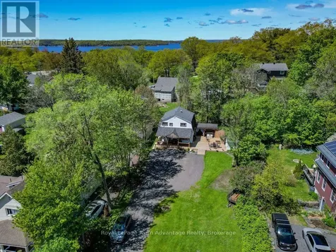12 Victoria Avenue Parry Sound ON P2A 2C1