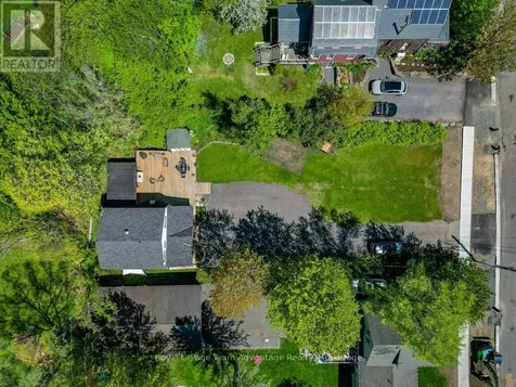 12 Victoria Avenue Parry Sound ON P2A 2C1