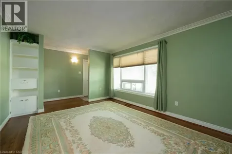 1304 Avon Crescent Oakville ON L6J 2T7